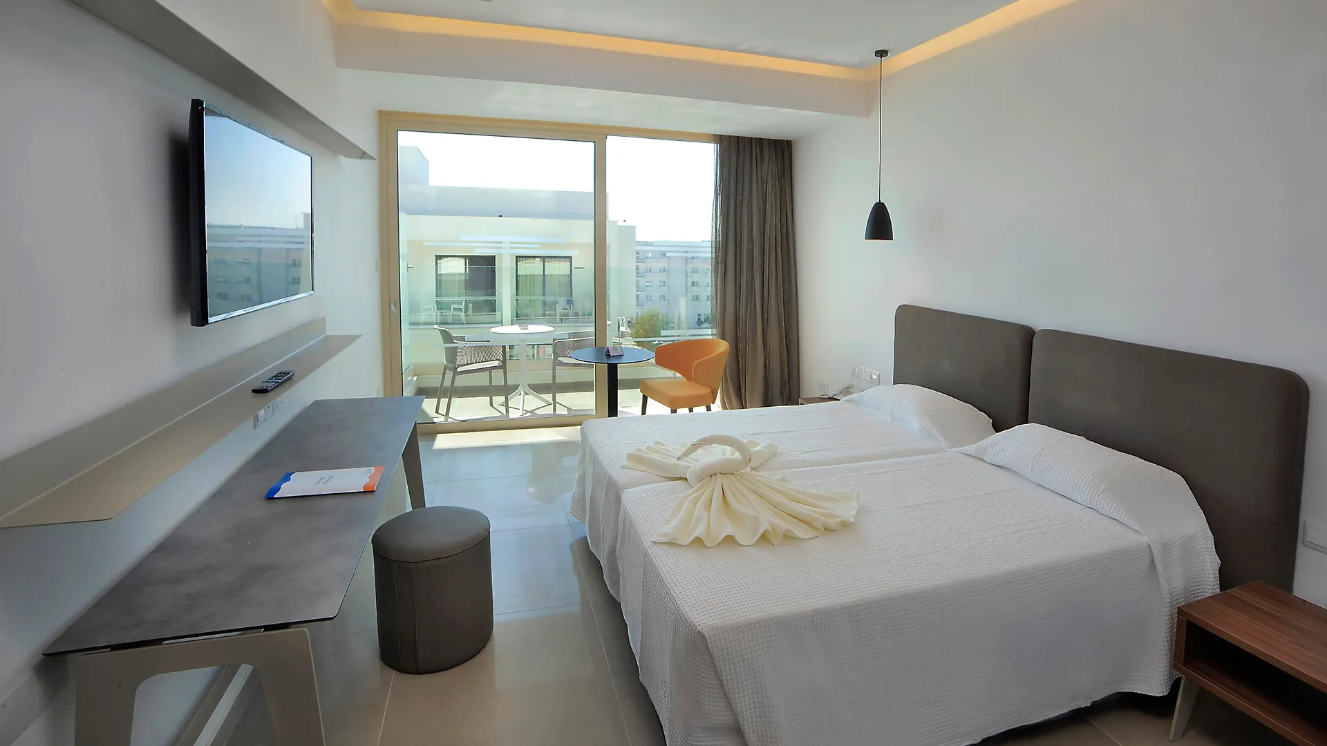 Nelia Beach Hotel & Spa Ayia Napa Kypr