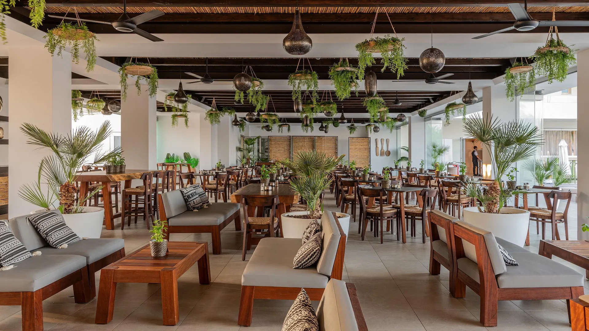 Nelia Beach Hotel & Spa Ayia Napa 4*,  Kypr